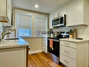 1106 Belmont St in Watertown, MA - Building Photo - Building Photo