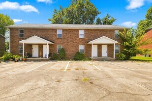 3264 Tower Dr in Clarksville, TN - Building Photo