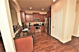 3217 Jackal Dr in Lorena, TX - Building Photo - Building Photo