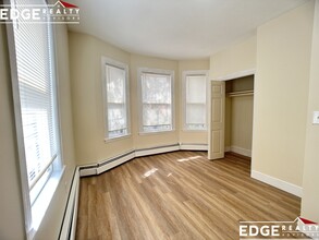 25 Mapleton St, Unit 2 in Boston, MA - Building Photo - Building Photo