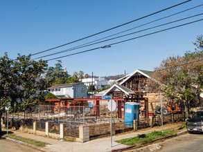 1405 N Hudson Ave in Los Angeles, CA - Foto de edificio - Building Photo