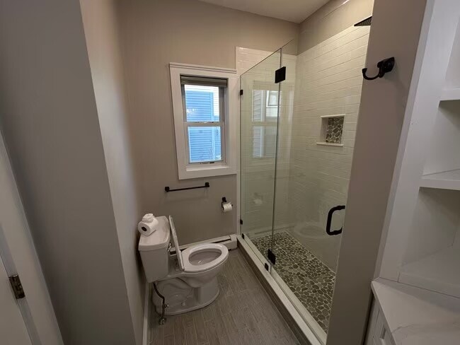 101 State St, Unit 1 in Newburyport, MA - Foto de edificio - Building Photo