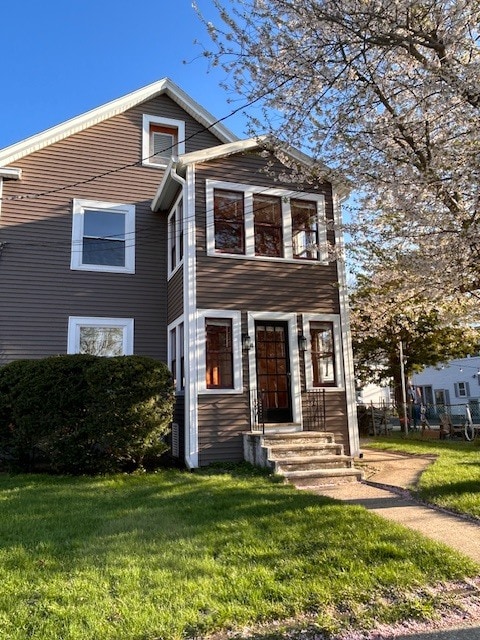 4 Princeton Ave, Unit 4 Princeton Avenue in Easthampton, MA - Foto de edificio - Building Photo