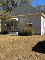 2026 S Hooker St in Caney, KS - Building Photo