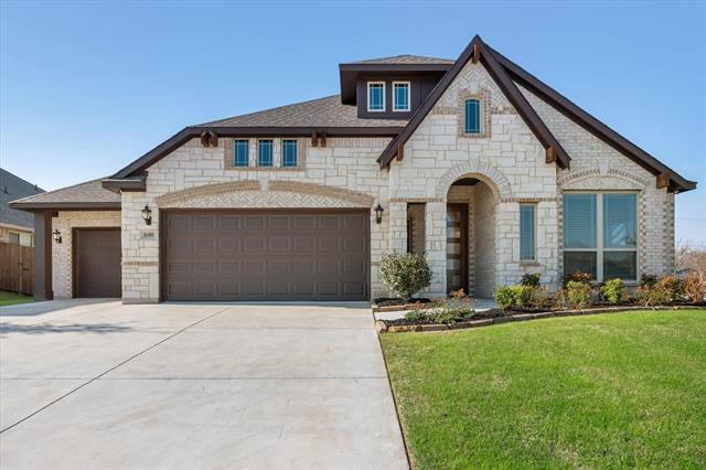 1600 Nighthawk Ln in Mansfield, TX - Foto de edificio - Building Photo