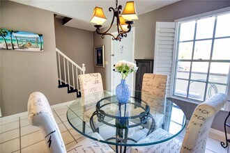 744 Cadiz Rd in Venice, FL - Building Photo - Building Photo