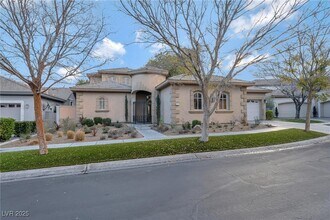 904 Pont Chartrain Dr in Las Vegas, NV - Building Photo - Building Photo