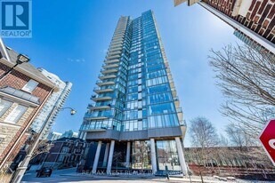 103 The Queensway in Toronto, ON - Building Photo