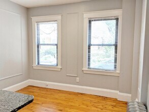 41 Ivaloo St, Unit 1 in Somerville, MA - Building Photo - Building Photo