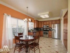 9005 Redwater Dr in Antelope, CA - Foto de edificio - Building Photo