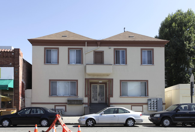 170 10th St in Oakland, CA - Foto de edificio - Building Photo