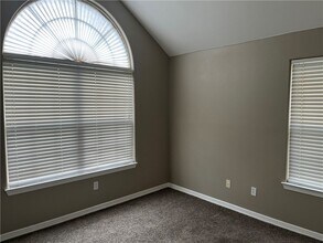 2438 S Rill St in Rogers, AR - Building Photo - Building Photo