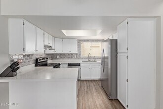 4722 W Vía Cynthia in Glendale, AZ - Building Photo - Building Photo