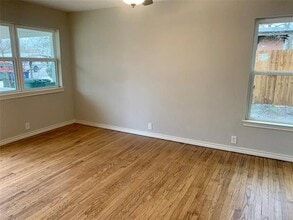 2017 E Hillbrook St in Sherman, TX - Building Photo - Building Photo