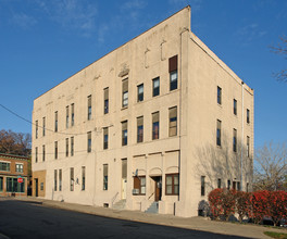 Wabasha Apartments in St. Paul, MN - Building Photo - Building Photo