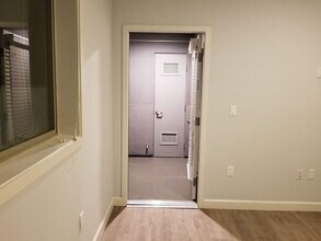 Louise Villas at Northridge, LLC in Northridge, CA - Building Photo - Building Photo