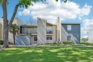 Abbey Glenn Apartments in Waco, TX - Building Photo