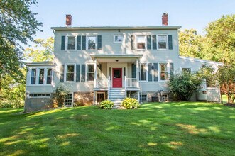 241 N Rd in Milton, NY - Building Photo - Building Photo