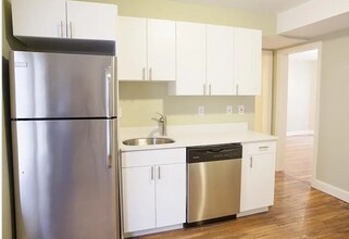 4043 Washington St, Unit 2 in Boston, MA - Foto de edificio - Building Photo