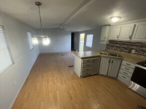 901 NE 95th St in Ocala, FL - Building Photo - Building Photo