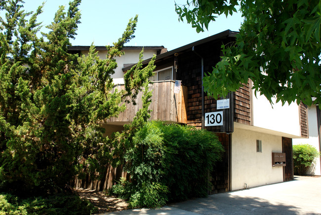 E St Apartments in Santa Rosa, CA - Building Photo - Building Photo