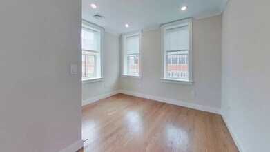 83 Lubec St in Boston, MA - Building Photo - Building Photo
