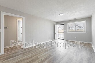 721 E College St in Independence, MO - Building Photo - Building Photo