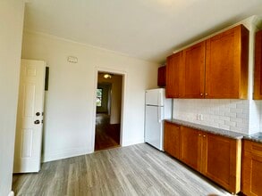 352 49th St, Unit 2 in Brooklyn, NY - Foto de edificio - Building Photo