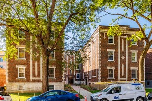 Wilsonbrooke in Montréal, QC - Building Photo