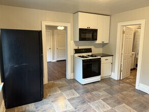 427 19th Ave NE, Unit 2 in Minneapolis, MN - Building Photo - Building Photo