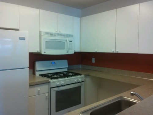 4746 11th Ave NE-Unit -1 bedroom 1 bath in Seattle, WA - Building Photo - Building Photo