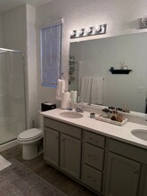 5106 Makalu Dr in Colorado Springs, CO - Foto de edificio - Building Photo