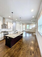 817 Knox Ave in Nashville, TN - Building Photo - Building Photo