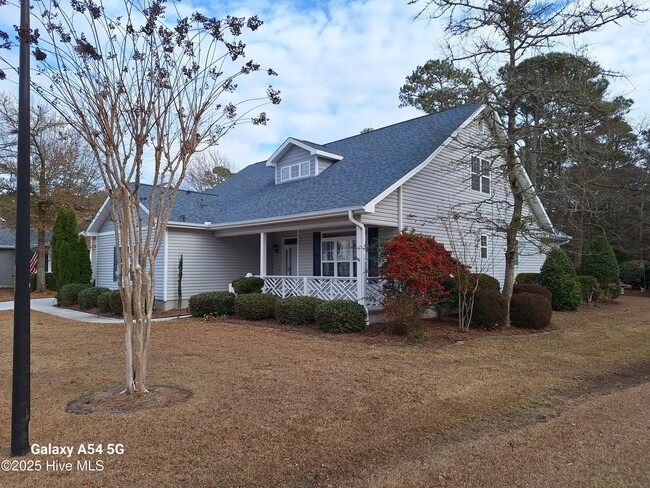 102 Cannery Row in Morehead City, NC - Building Photo - Building Photo