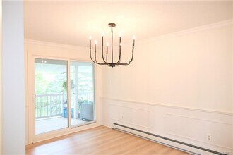 6321 W Quaker St in Orchard Park, NY - Building Photo - Building Photo