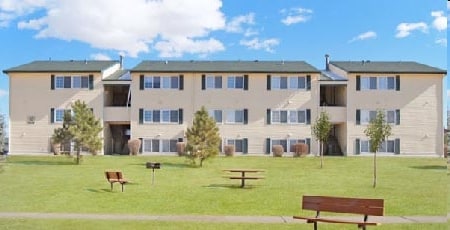 Sunset Peak in Thornton, CO - Foto de edificio - Building Photo