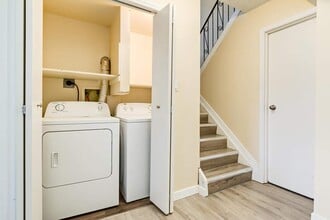 Gerard Estates in Wetaskiwin, AB - Building Photo - Building Photo