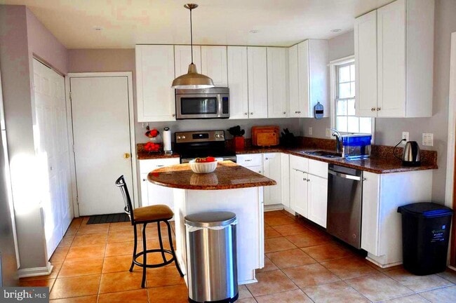 4330 Muncaster Mill Rd in Rockville, MD - Building Photo - Building Photo