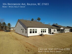 304 Broomside Ave in Garner, NC - Building Photo - Building Photo