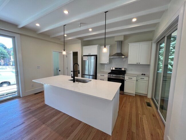 65 Cameron St, Unit 1