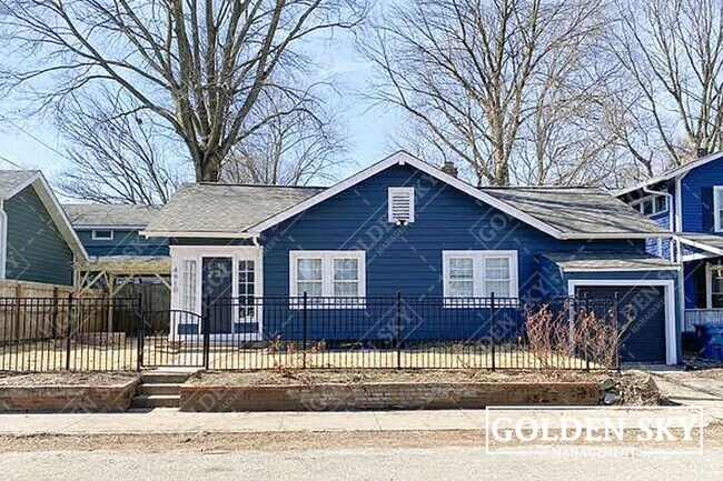 4910 Winthrop Ave in Indianapolis, IN - Building Photo - Building Photo