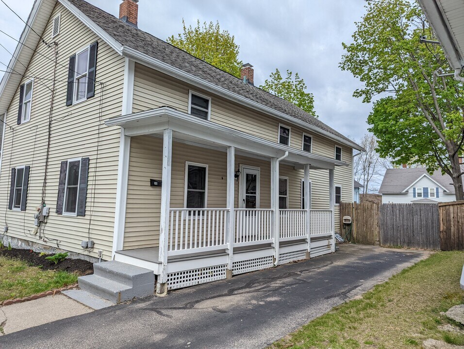 30-32 Water St in Northbridge, MA - Building Photo