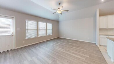 214 Crescent Ave in Melissa, TX - Building Photo - Building Photo