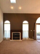 725 Ripple Brook Ln in Elgin, IL - Building Photo - Building Photo