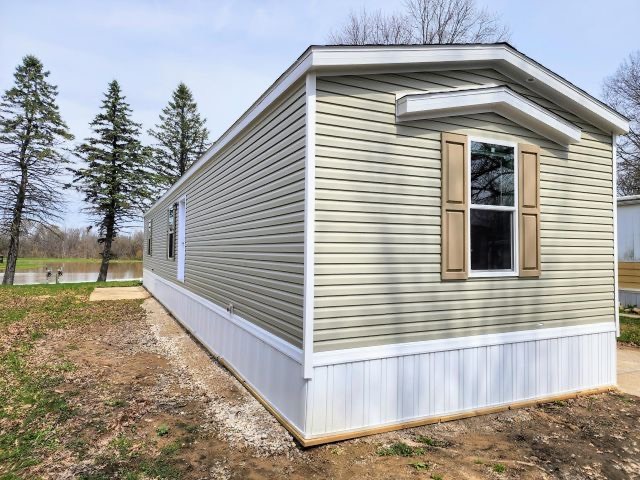 104 Harold Dr in Ashland, OH - Building Photo