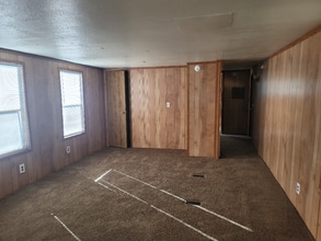 413 Miller St in White Oak, TX - Building Photo - Building Photo
