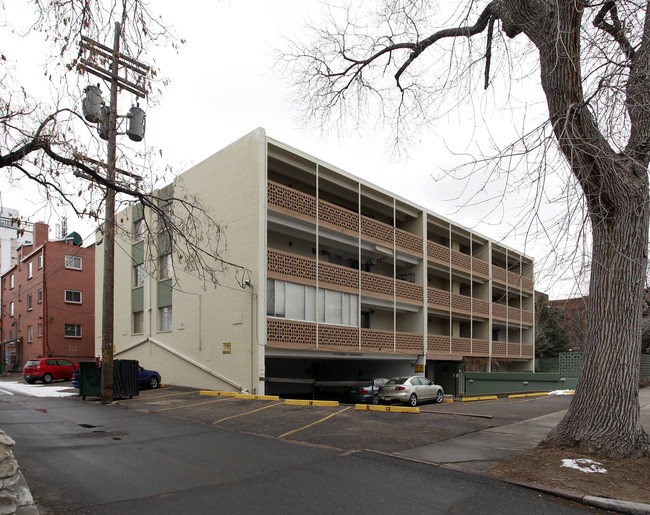 Emerson Gardens Apartments in Denver, CO - Building Photo - Building Photo