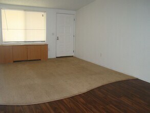10139 S Nob Hill Cir in Tamarac, FL - Building Photo - Building Photo