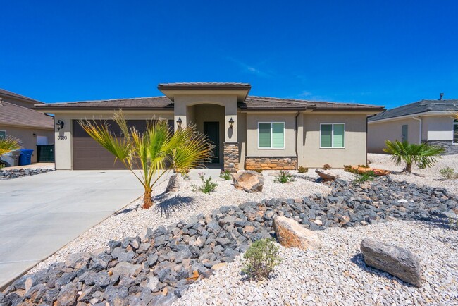 property at 3295 E Holly Cir