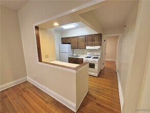 669 Potomac Ave in Buffalo, NY - Building Photo - Building Photo